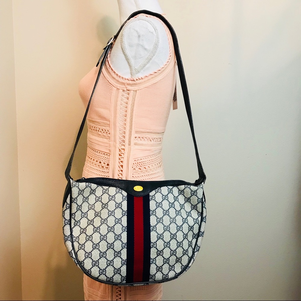 SALE! 💕 Gucci Vintage Monogram Handbag